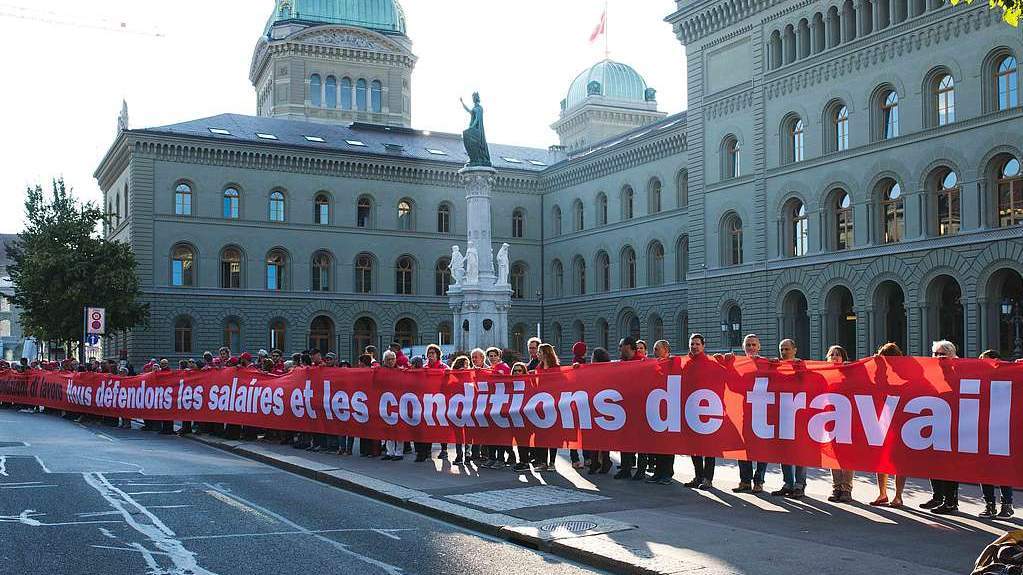 Adherer Nous défendons les salaires et les conditions de travail