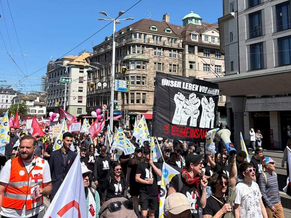 Participants à la manifestation à Zurich